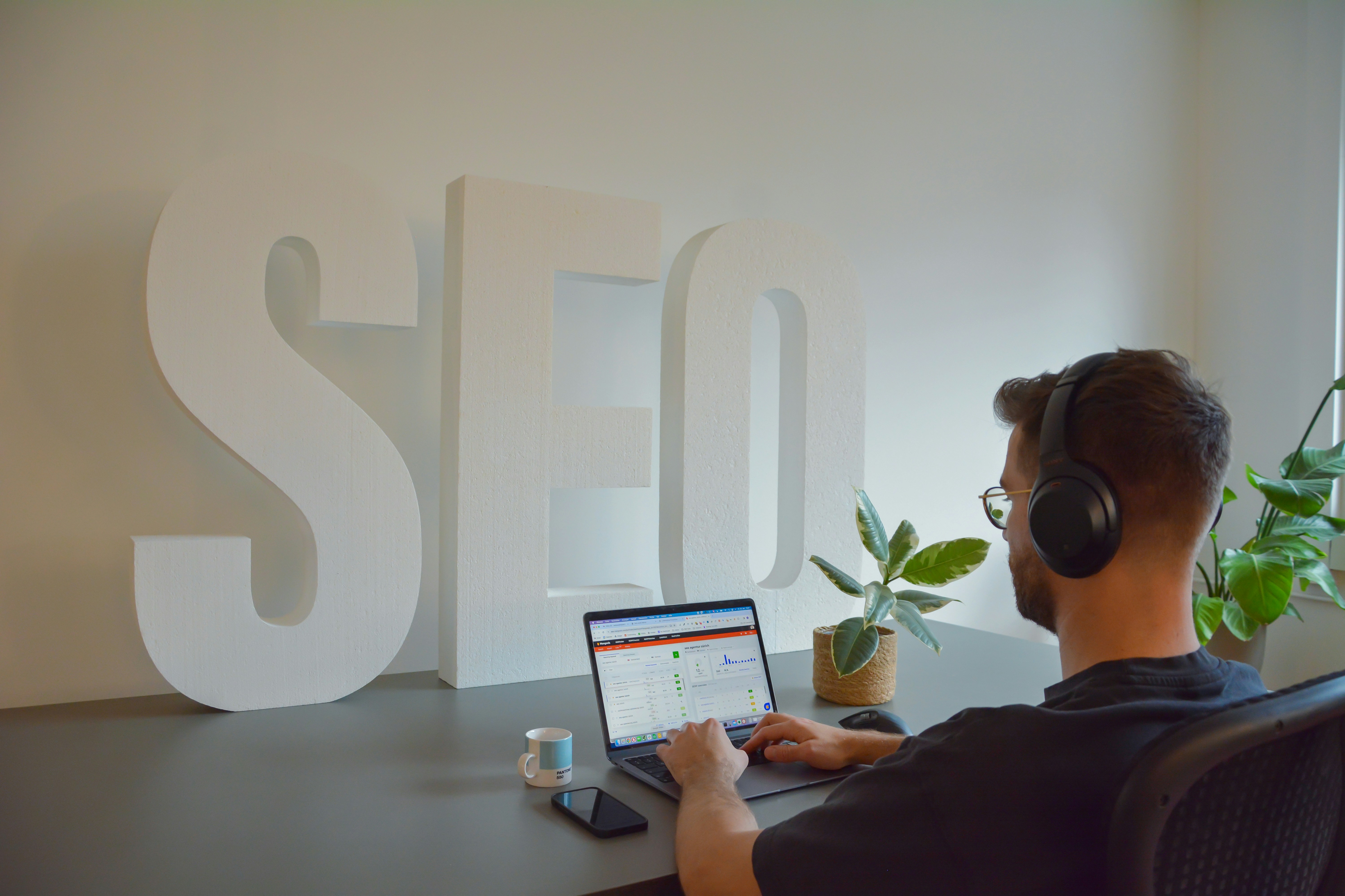 The Trade-offs Between Content Marketing and SEO for Visibility